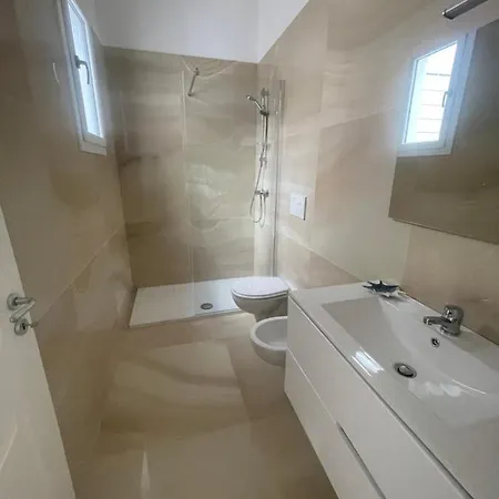 Virgilio Street Гостевой дом 3*