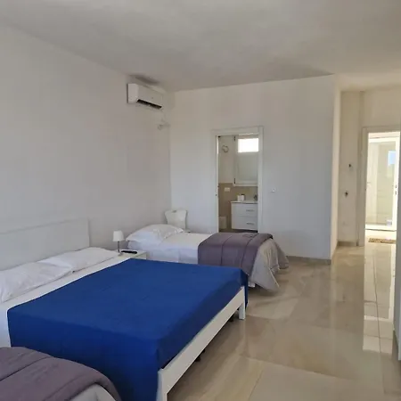 Virgilio Street 3*